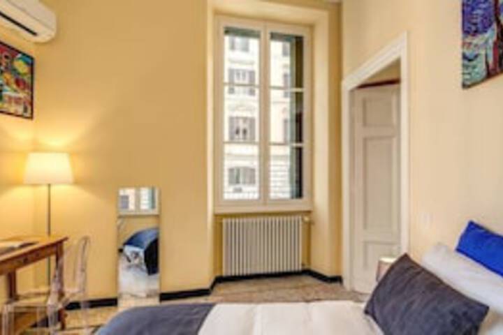 Room 16 of 93