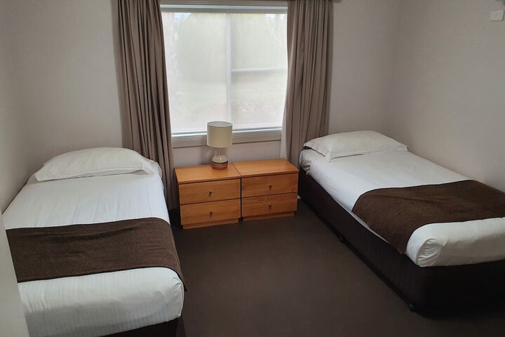 Room 4 of 62