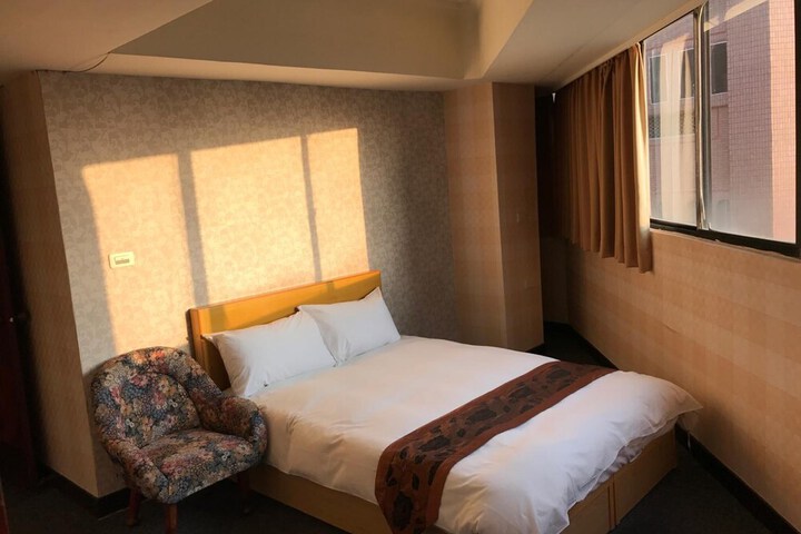 Room 18 of 51