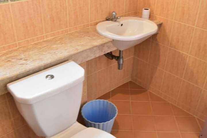 Room 14 of 34