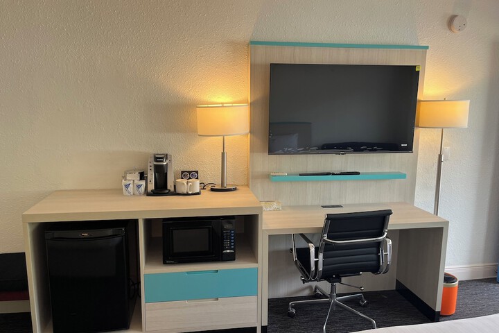 Room 7 of 67
