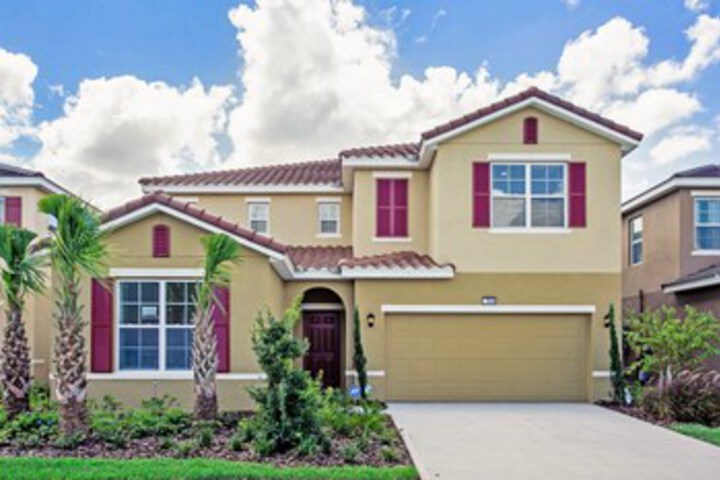 Oakwood Street Villa Solterra 7036 in Davenport, FL
