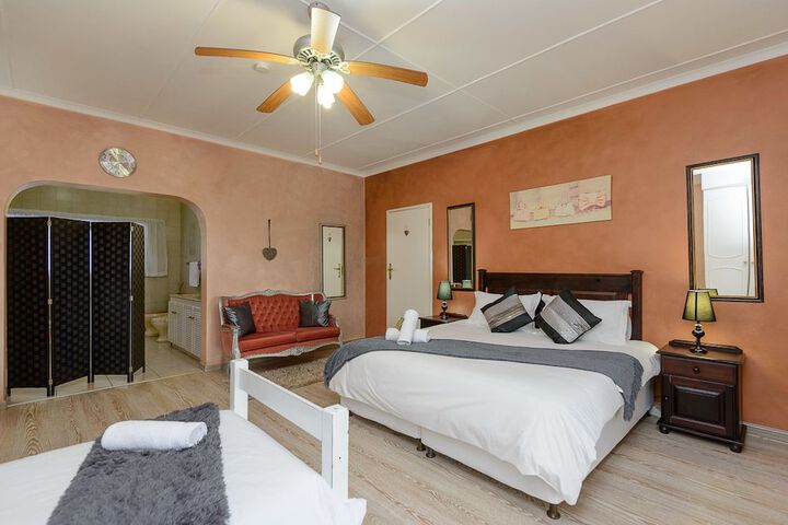 Room 6 of 54