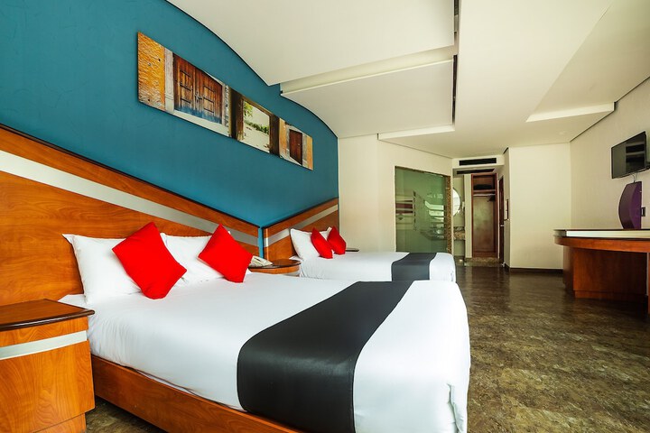 Room 25 of 62