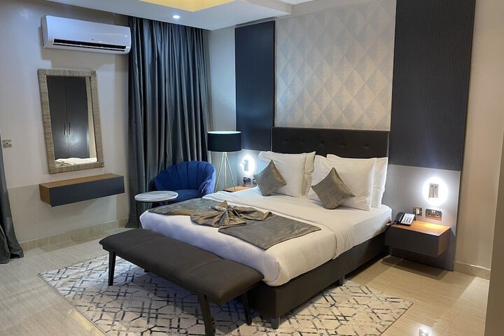 Walis Suites