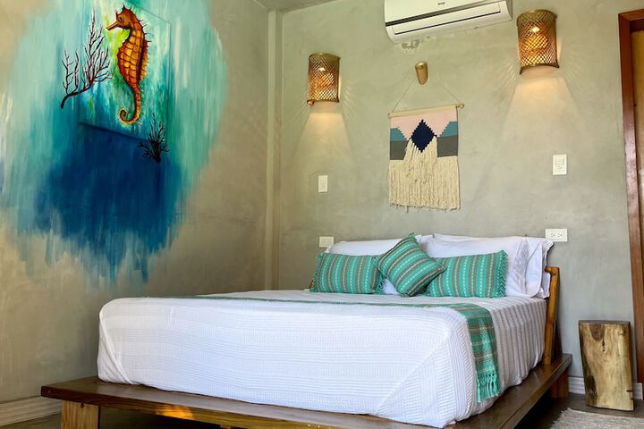 Room 4 of 53