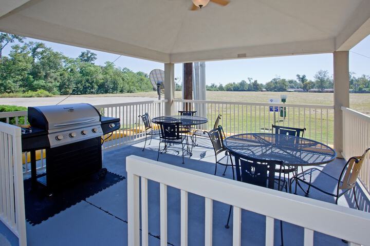 BBQ/picnic area