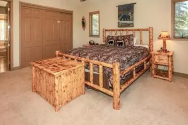 Photo of Alpine Treehouse