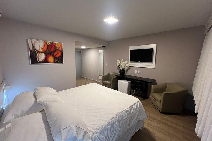 Room 19 of 41
