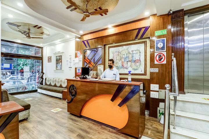 Entrance & Lobby