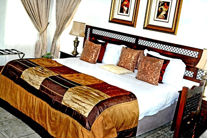 Room 34 of 112
