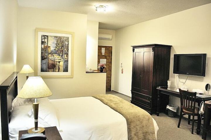 Room 5 of 41