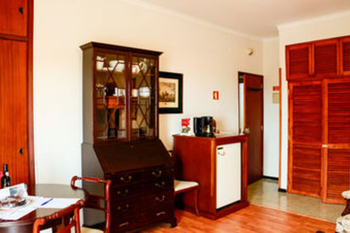 Room 19 of 33