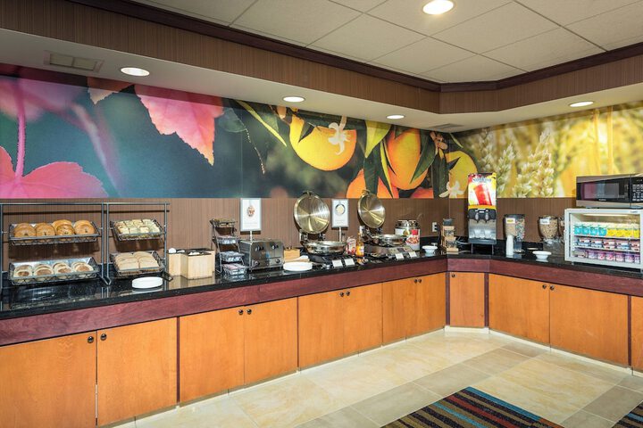 Breakfast/Coffee Service 42 of 60