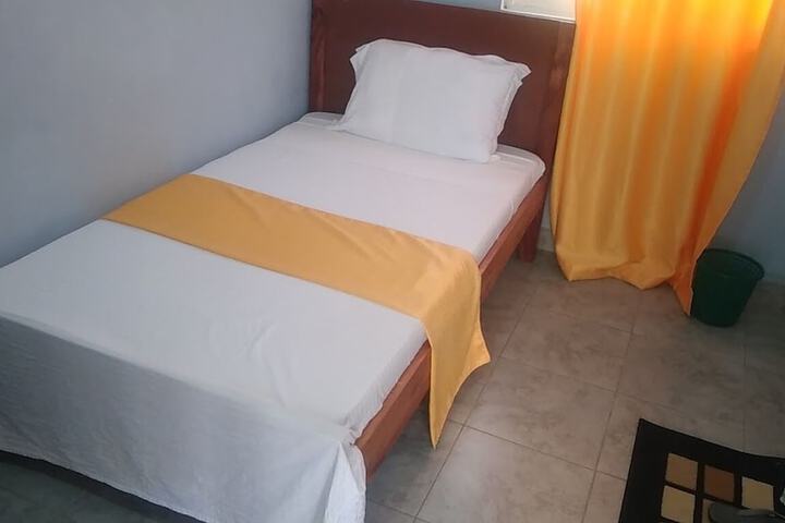 Room 5 of 48