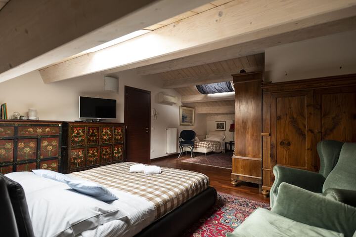 Room 14 of 53