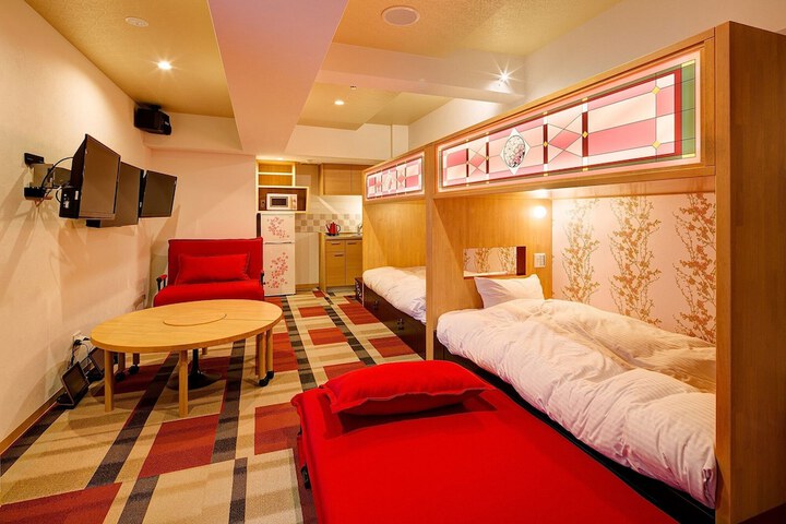 Room 14 of 66