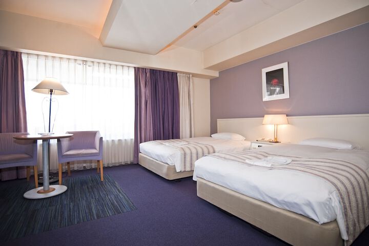 Room 49 of 120