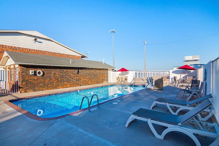 Hotel with Pool