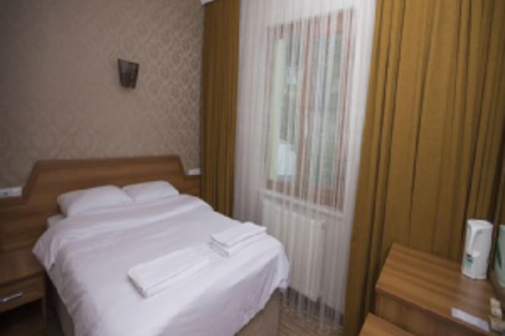 Room 153 of 216