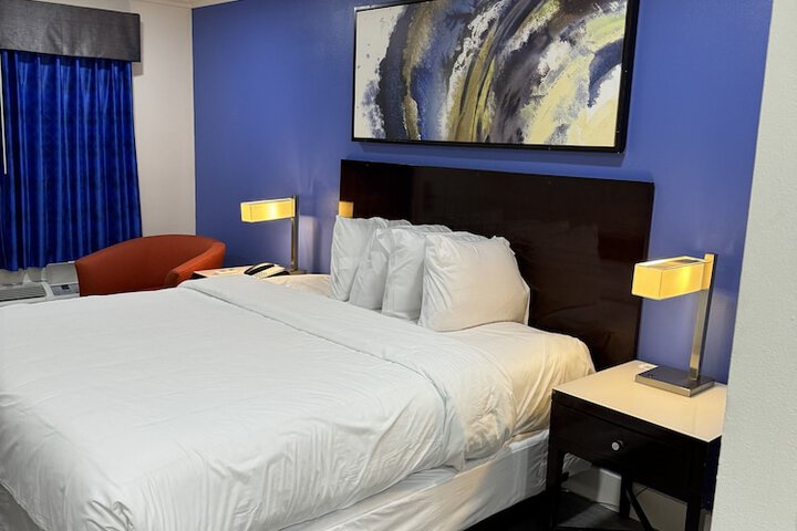 Room 14 of 18