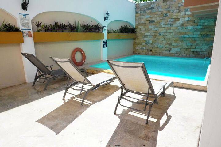 Pool 41 of 50