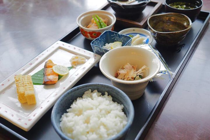 Breakfast meal