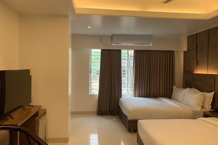 Room 28 of 42