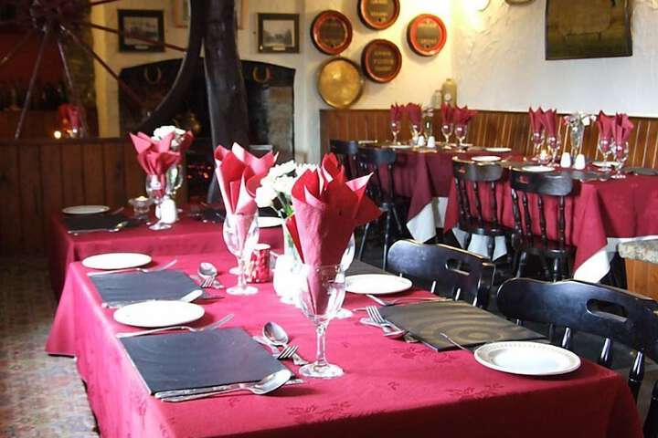 Dining 36 of 55
