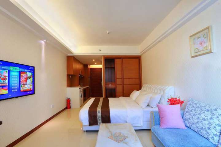 Room 11 of 70