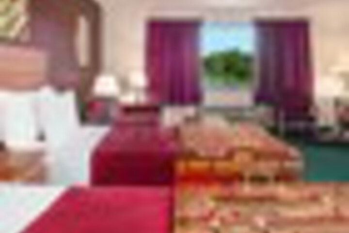 Room 14 of 222