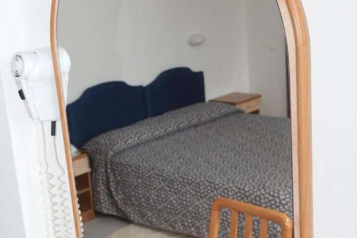 Room 16 of 67