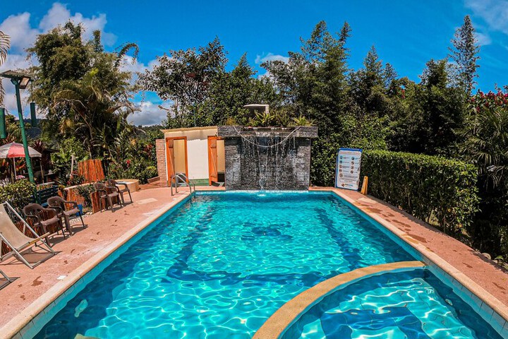 Pool 42 of 79