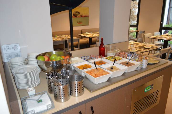 Breakfast area