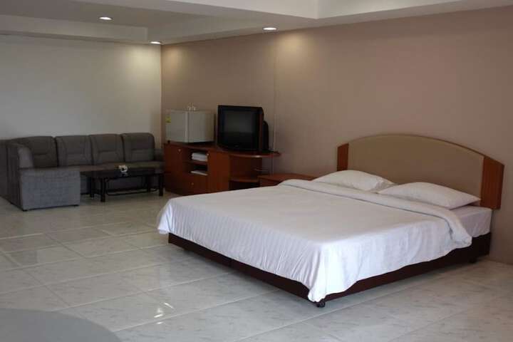Room 5 of 20
