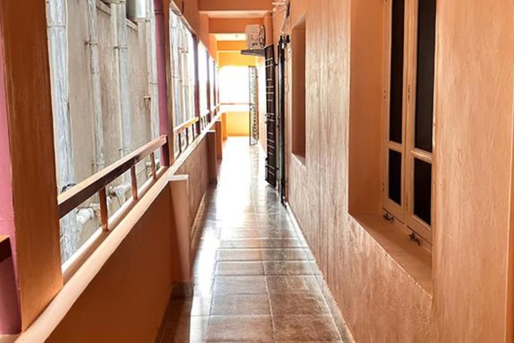 Fabhotel Royal Grand Ii
