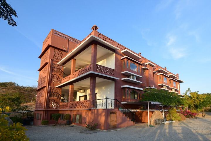 Hotel 82 of 90