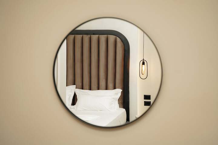 Room 104 of 177