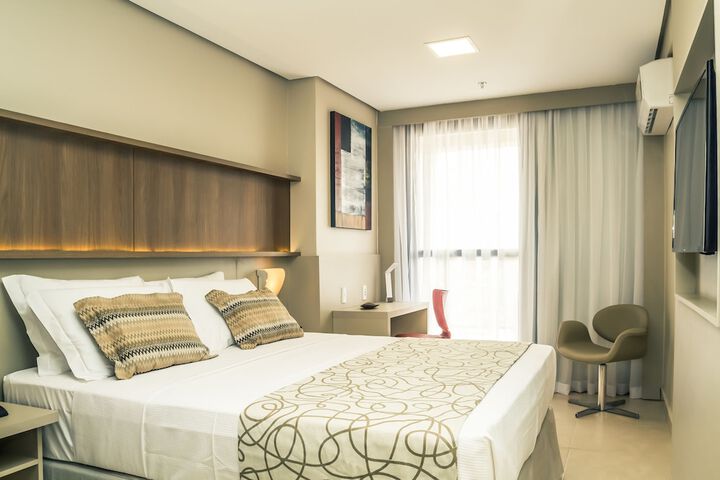 Room 14 of 25