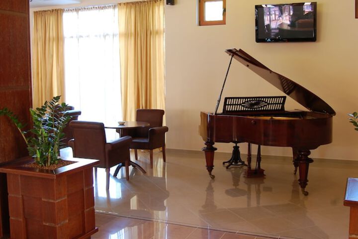 Lobby Photos
