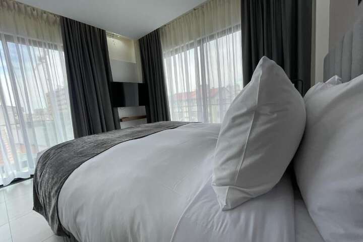 Room 34 of 66