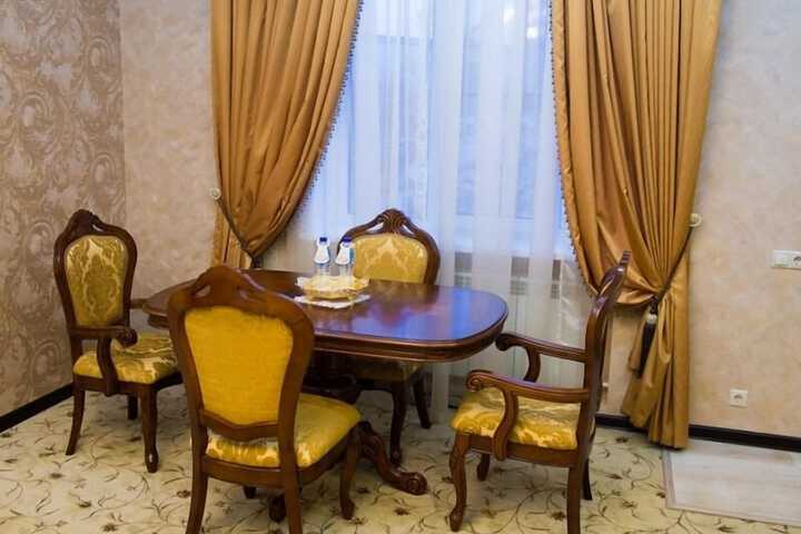 Room 45 of 143