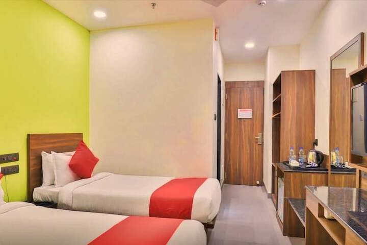 Room 15 of 24