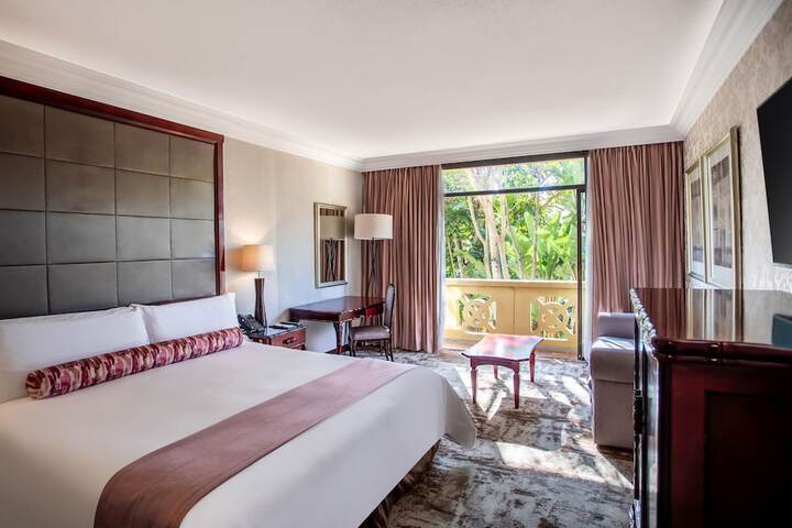 Room 4 of 49