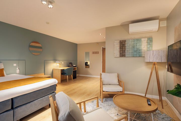 Room 7 of 40