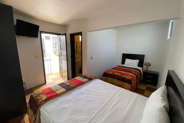 Room 2 of 41