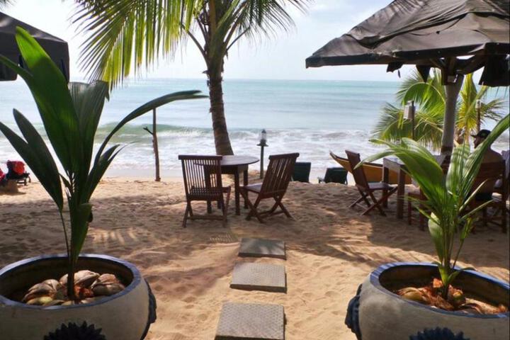 Frangipani Beach Villa