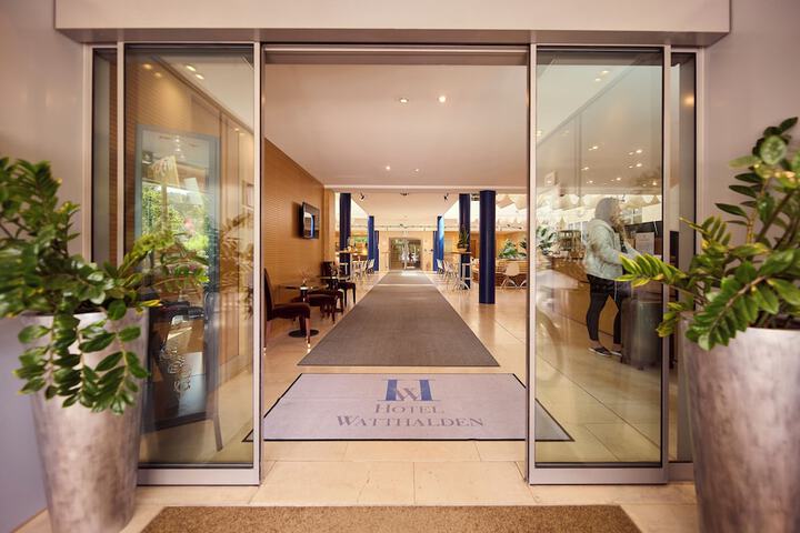 Guest Lobby