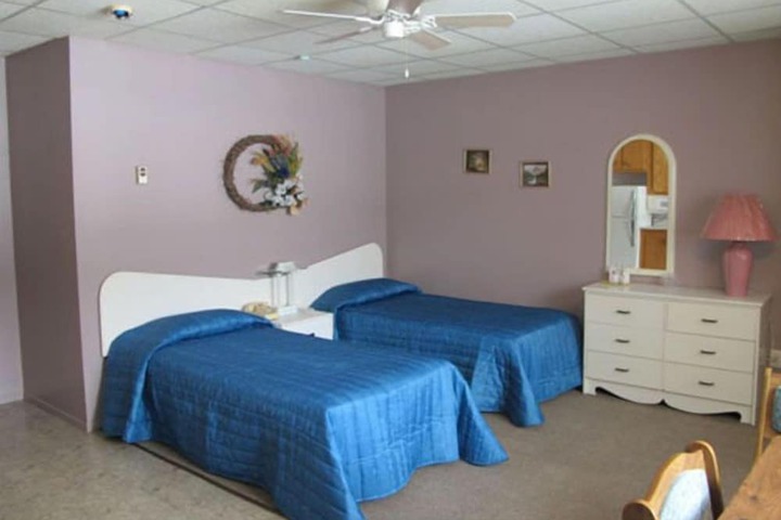 Room 7 of 10