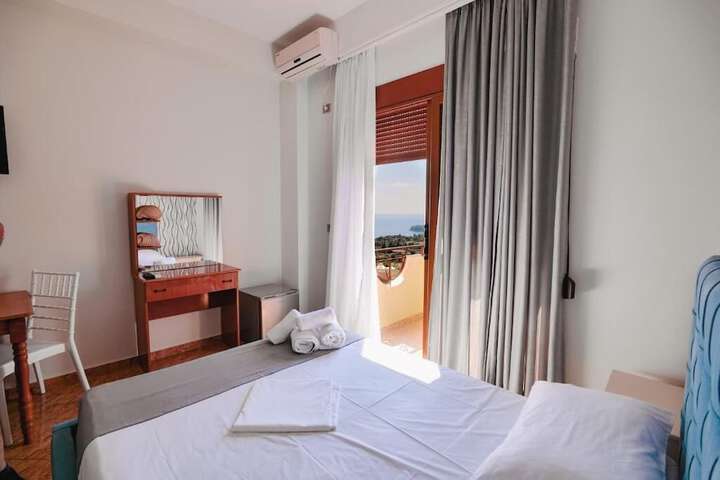 Room 20 of 51